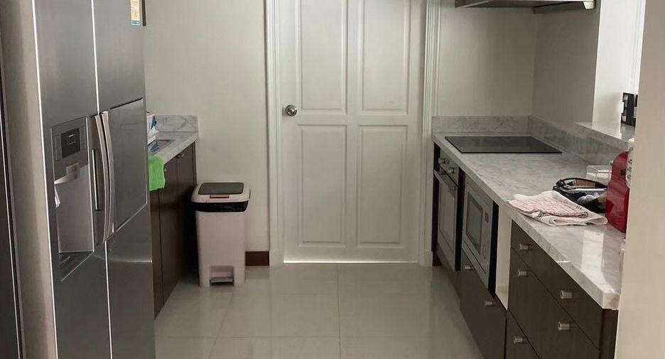 For sale and for rent 4 bedrooms villa in Mueang Phuket, Phuket