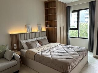 À louer studio condo à Pathum Wan, Bangkok