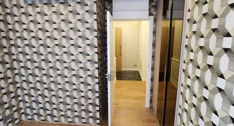 For sale 2 bedrooms condo in Pathum Wan, Bangkok