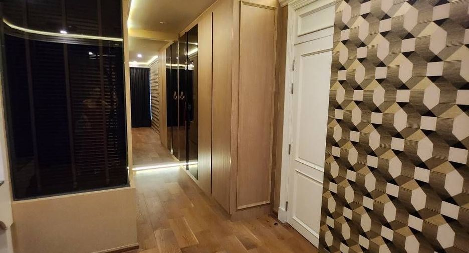 For sale 2 bedrooms condo in Pathum Wan, Bangkok