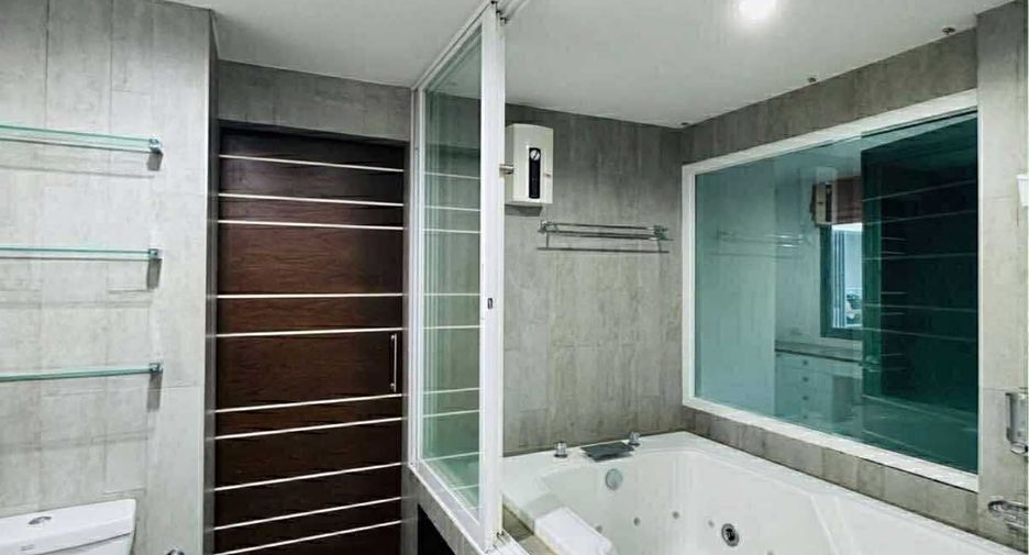 For sale 1 bed condo in Kathu, Phuket