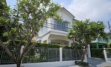 For rent 4 bedrooms house in Mueang Samut Prakan, Samut Prakan