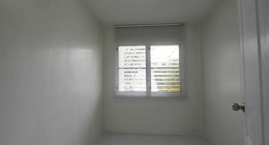 À louer 4 chambres maison à Mueang Samut Prakan, Samut Prakan