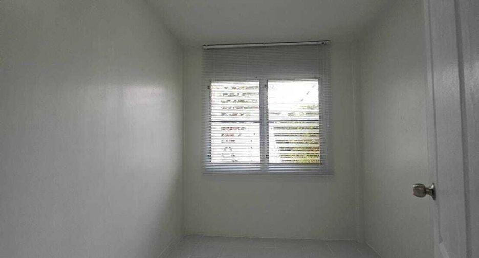For rent 4 bedrooms house in Mueang Samut Prakan, Samut Prakan