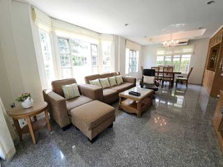 À louer 4 chambres maison à Mueang Samut Prakan, Samut Prakan