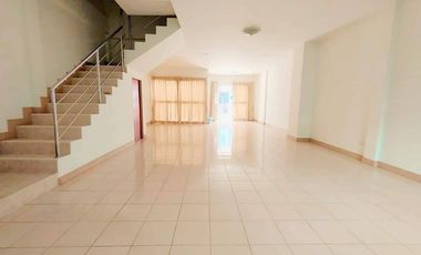 For sale 3 bedrooms townhouse in Thalang, Phuket