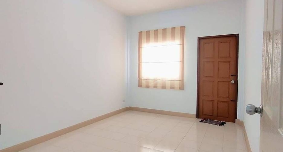 For sale 3 bedrooms townhouse in Thalang, Phuket
