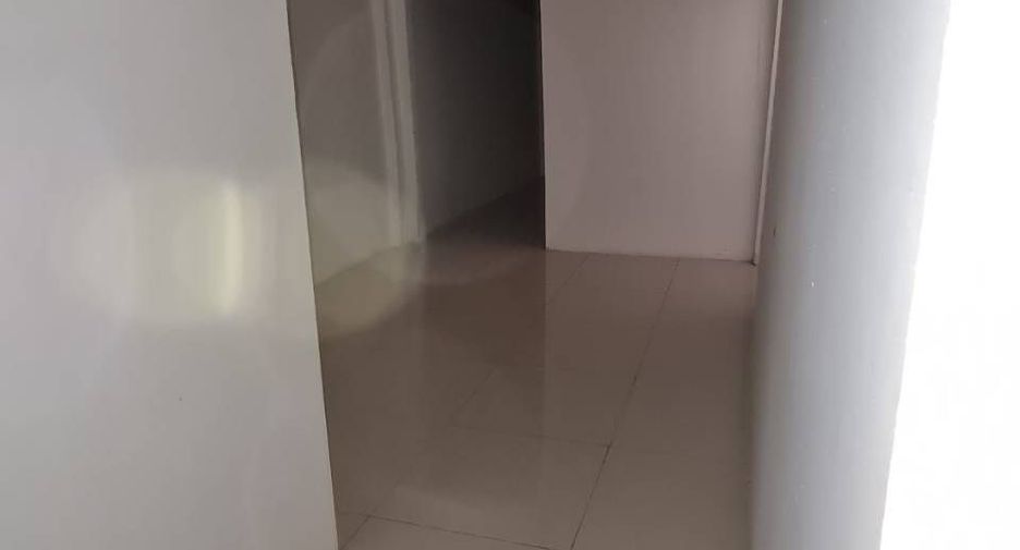 For sale and for rent 1 bed retail Space in Phra Khanong, Bangkok