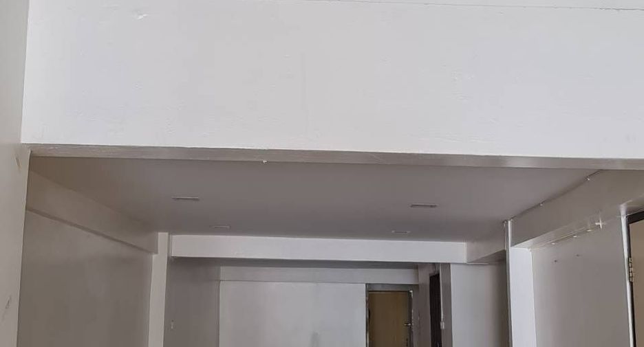 For sale and for rent 1 bed retail Space in Phra Khanong, Bangkok