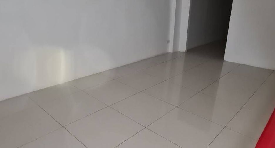 For sale and for rent 1 bed retail Space in Phra Khanong, Bangkok