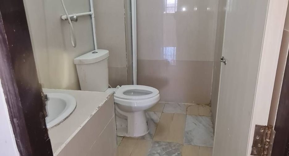 For sale and for rent 1 bed retail Space in Phra Khanong, Bangkok
