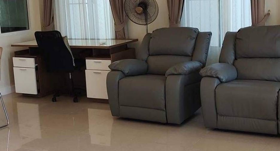 Haus zur Miete mit 3 Zimmer in Mueang Phuket, Phuket