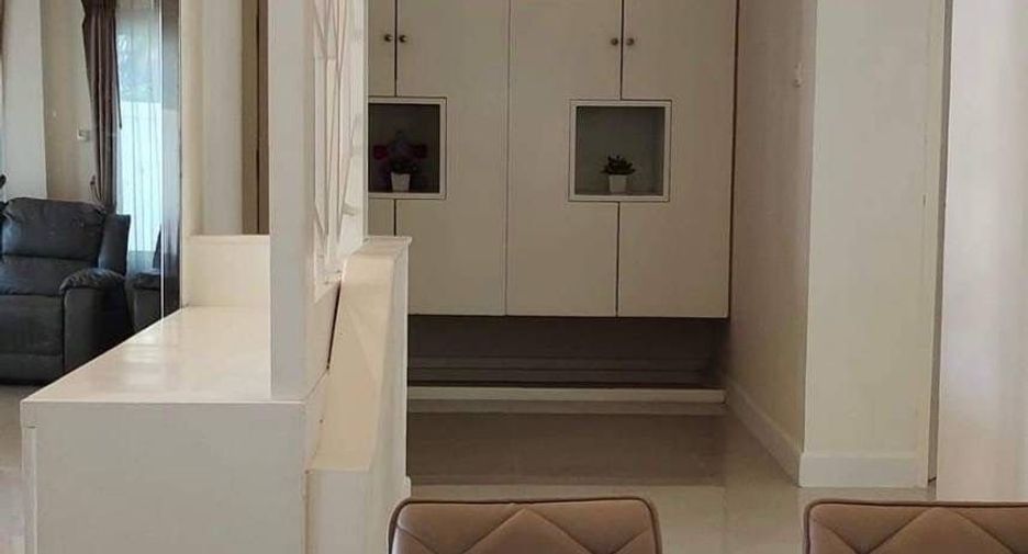 Haus zur Miete mit 3 Zimmer in Mueang Phuket, Phuket