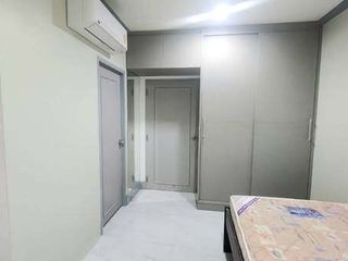 Аренда 2 спальни кондо в Ратчатхещи, Бангкок