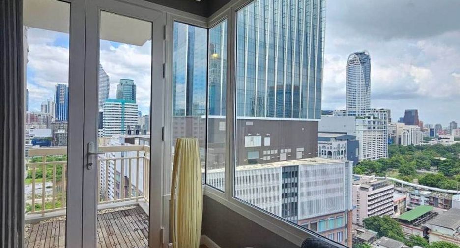 Wohnung zur Miete mit 2 Zimmer in Pathum Wan, Bangkok