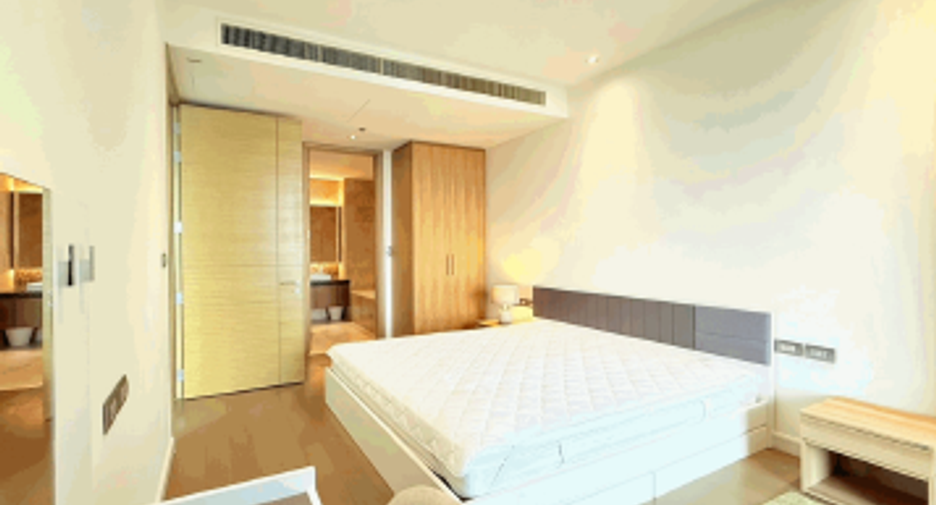 For rent 2 bedrooms condo in Pathum Wan, Bangkok