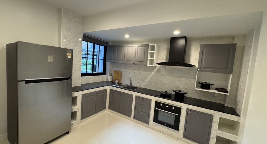 For rent 4 ベッドルーム house in Mueang Phuket, Phuket