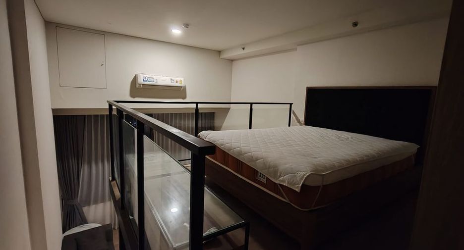 For rent 1 bed condo in Phra Khanong, Bangkok