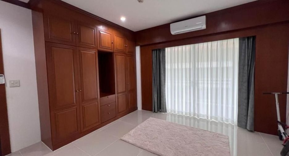 For sale 3 bedrooms condo in Mueang Phuket, Phuket