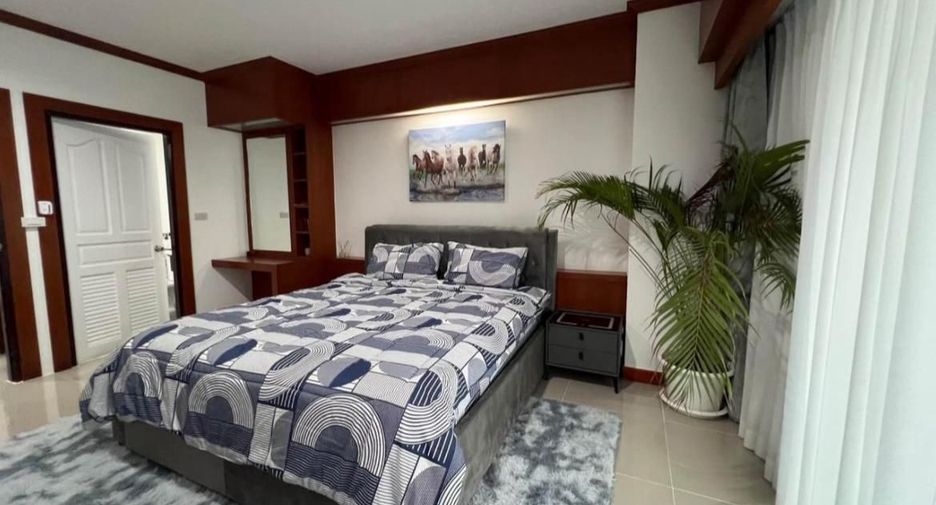 For sale 3 bedrooms condo in Mueang Phuket, Phuket
