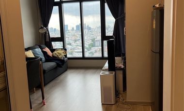 À vendre 1 chambre condo à Huai Khwang, Bangkok