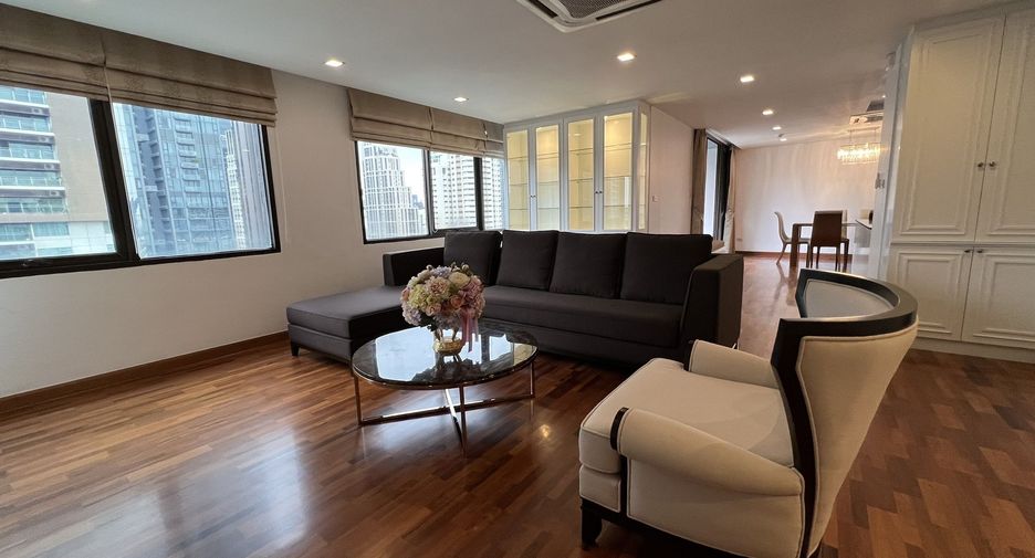 For rent 3 bedrooms condo in Khlong Toei, Bangkok