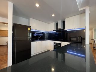 For rent 3 bedrooms condo in Khlong Toei, Bangkok