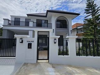 Haus zum Kauf mit 3 Zimmer in Mueang Phuket, Phuket