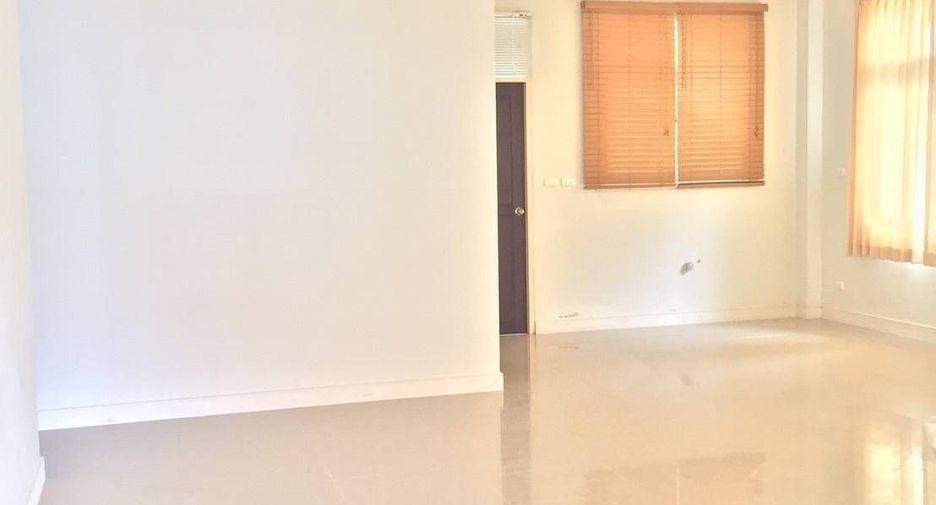 Casa en venta de 3 habitaciones en Thalang, Phuket