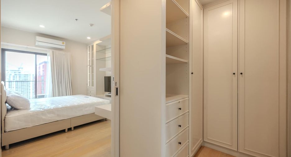 For rent 1 bed condo in Phaya Thai, Bangkok