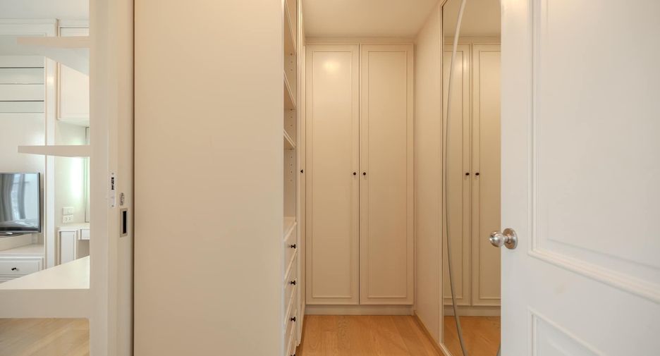 For rent 1 bed condo in Phaya Thai, Bangkok