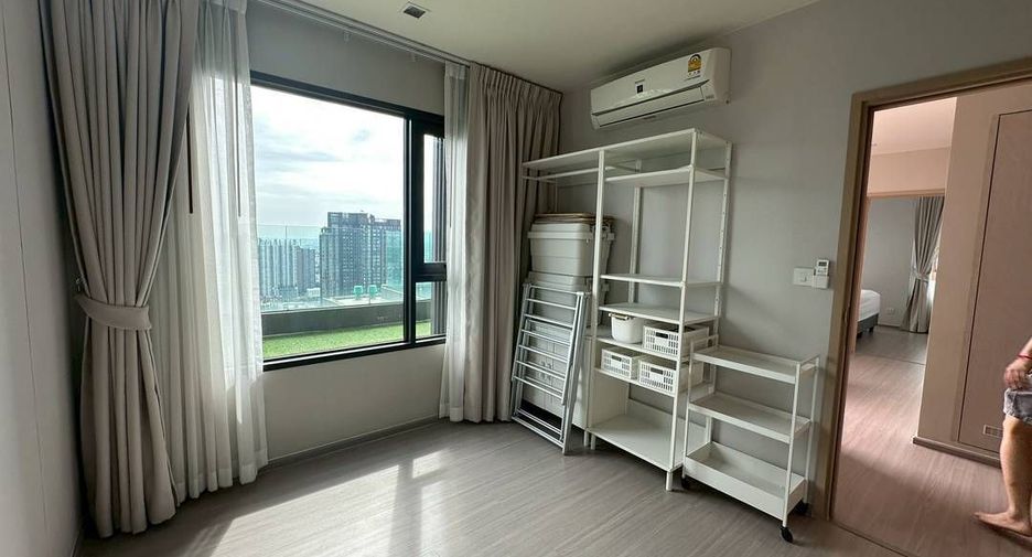 For rent 2 bedrooms condo in Thon Buri, Bangkok