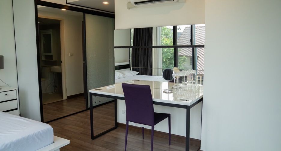 For rent 1 bed condo in Phaya Thai, Bangkok