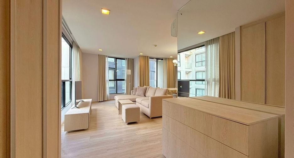 À vendre et à louer 3 chambres condo à Khlong Toei, Bangkok