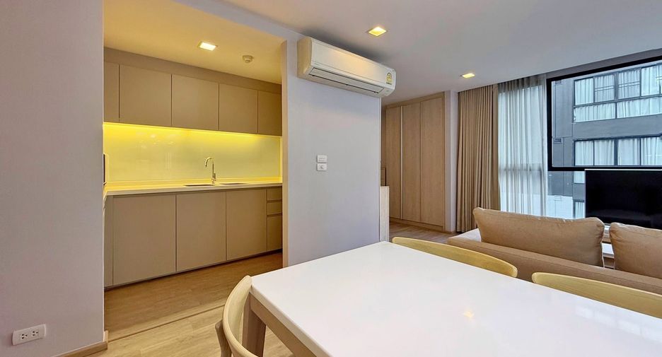 À vendre et à louer 3 chambres condo à Khlong Toei, Bangkok