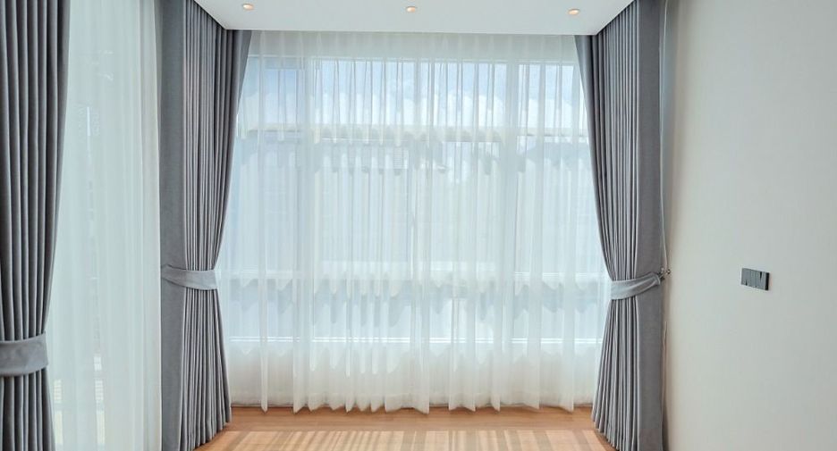 For rent 3 bedrooms townhouse in Prawet, Bangkok