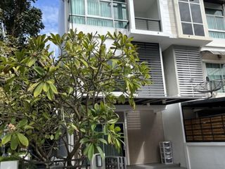 For rent 3 ベッドルーム townhouse in Prawet, Bangkok