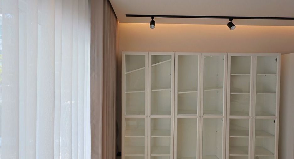 For rent 3 bedrooms townhouse in Prawet, Bangkok