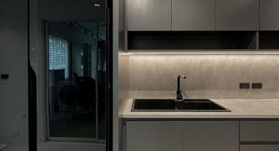 For rent 3 bedrooms townhouse in Prawet, Bangkok