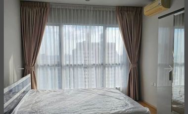 Wohnung zur Miete mit 1 Zimmer in Khlong San, Bangkok