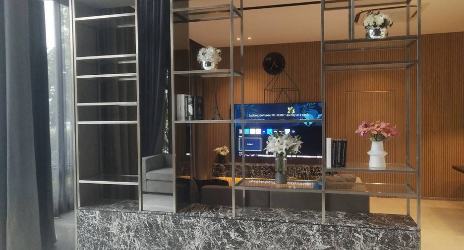 For rent 6 bedrooms house in Saphan Sung, Bangkok