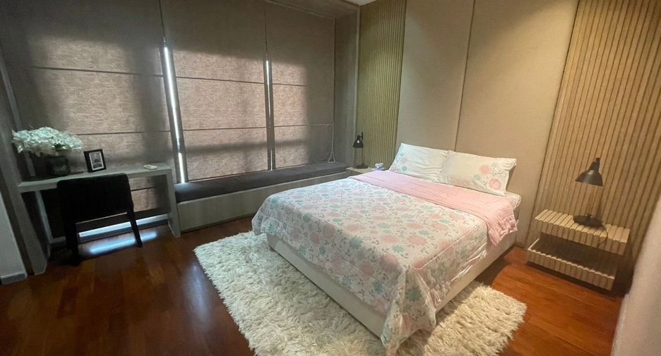 For rent 6 bedrooms house in Saphan Sung, Bangkok