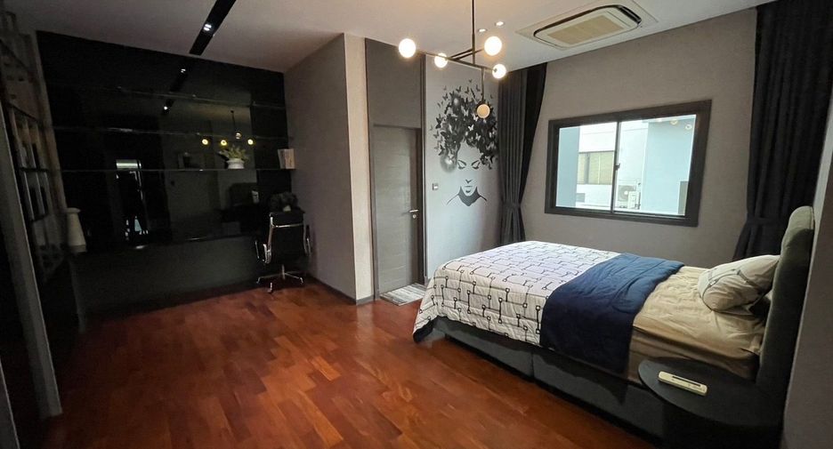 For rent 6 bedrooms house in Saphan Sung, Bangkok