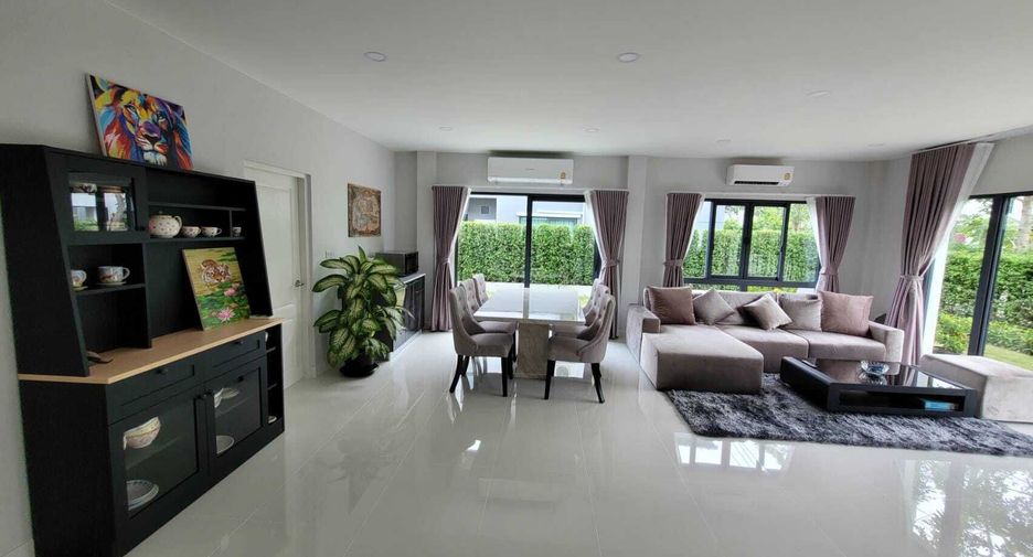 For rent 4 bedrooms house in Don Mueang, Bangkok