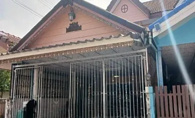 For sale 3 bedrooms townhouse in Mueang Samut Prakan, Samut Prakan