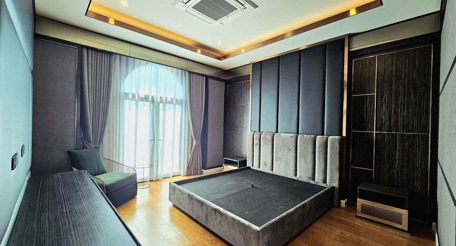 For rent 5 bedrooms house in Saphan Sung, Bangkok