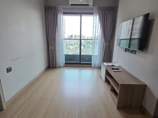 À louer 1 chambre condo à Din Daeng, Bangkok