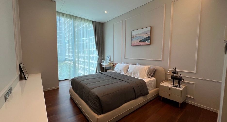 For rent 2 bedrooms condo in Pathum Wan, Bangkok