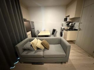 For rent 2 bedrooms condo in Huai Khwang, Bangkok