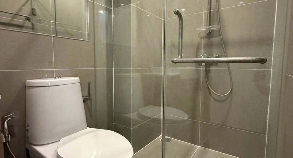 For rent 2 ベッドルーム condo in Huai Khwang, Bangkok